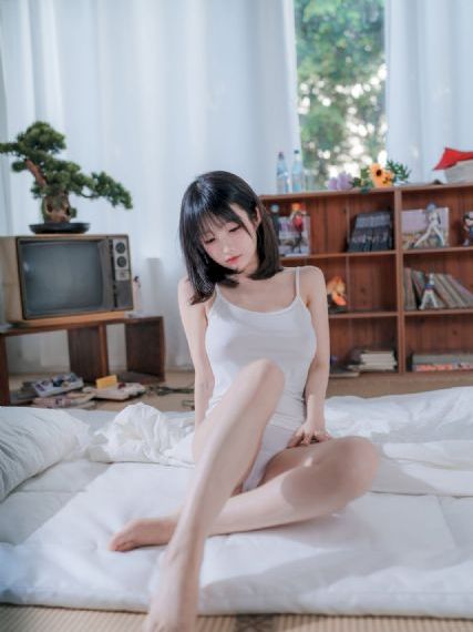 女人被弄到高潮视频免费_BD韩语免费在线播放